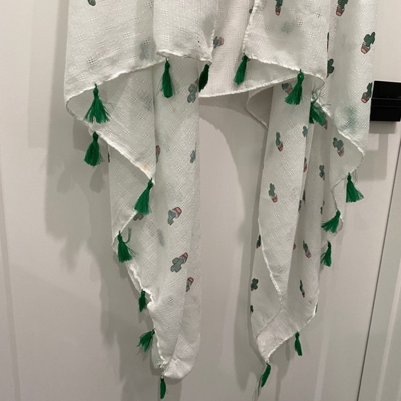 Cactus Vest with Tassles - Picture 6 of 11